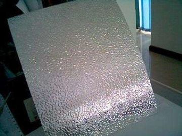 中国 4mmアルミニウム レジ係の版、天井/壁のためのアルミニウム ダイヤモンドの踏面の版 サプライヤー